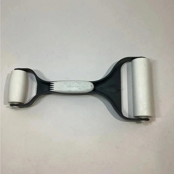 Pamper Chef Baker's Roller#1485 Pastry Tool Excellent Hand Roller - Picture 2 of 2